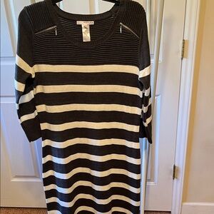 Studio One Black and White Striped Long Sleeve Dress